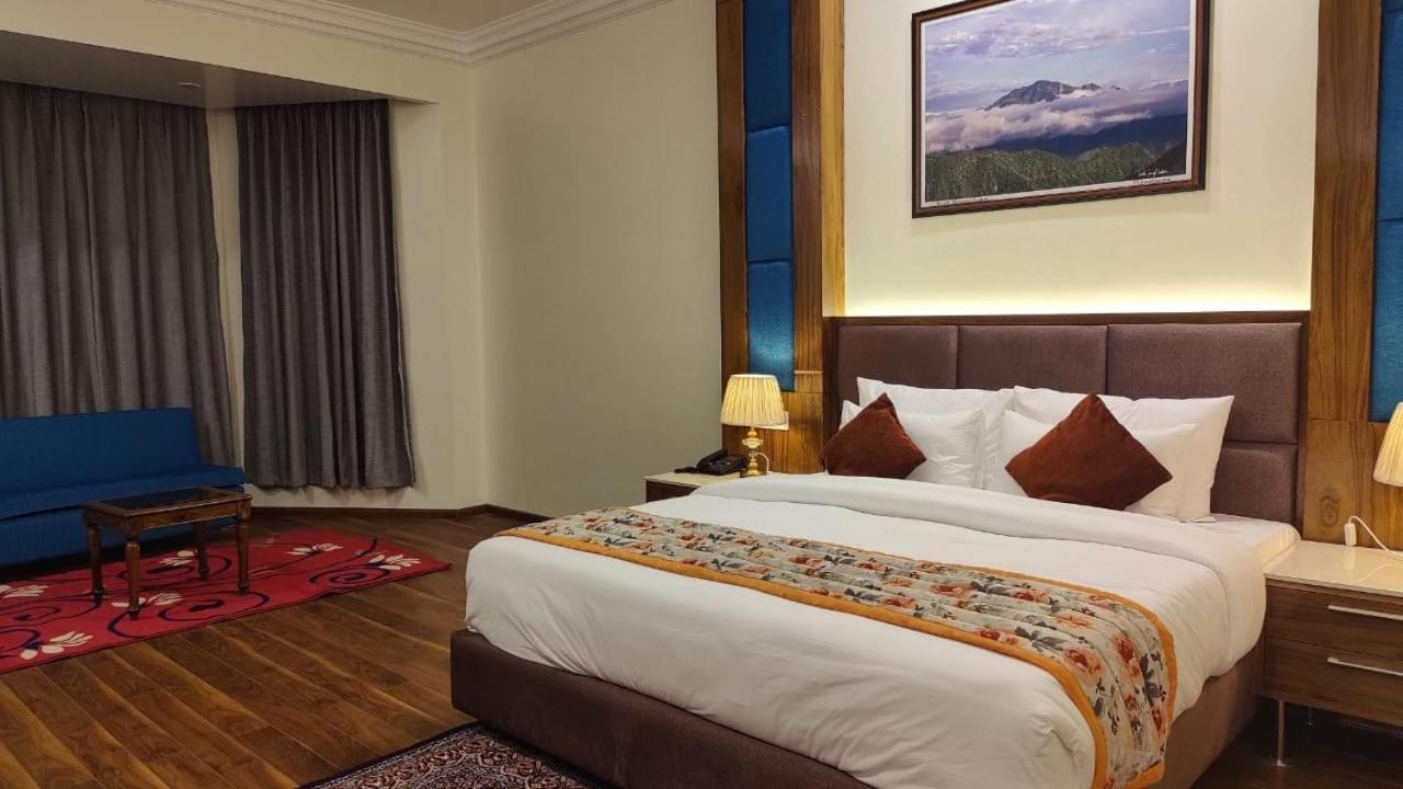 Hotel Woodpark Shimla Exterior photo