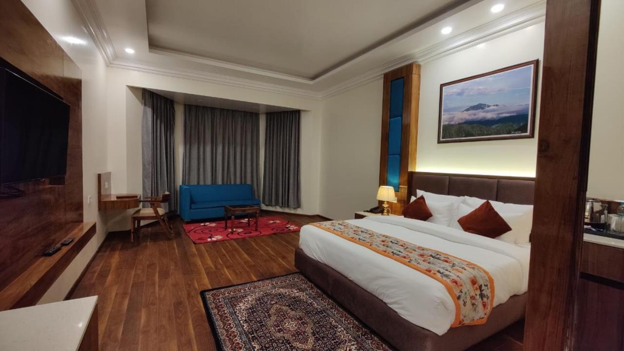 Hotel Woodpark Shimla Exterior photo