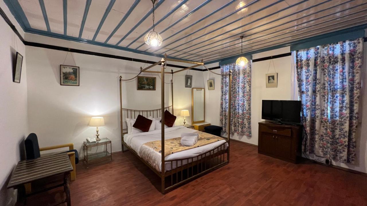 Hotel Woodpark Shimla Exterior photo