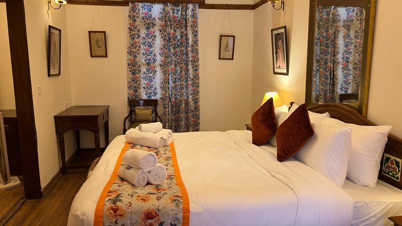 Hotel Woodpark Shimla Exterior photo