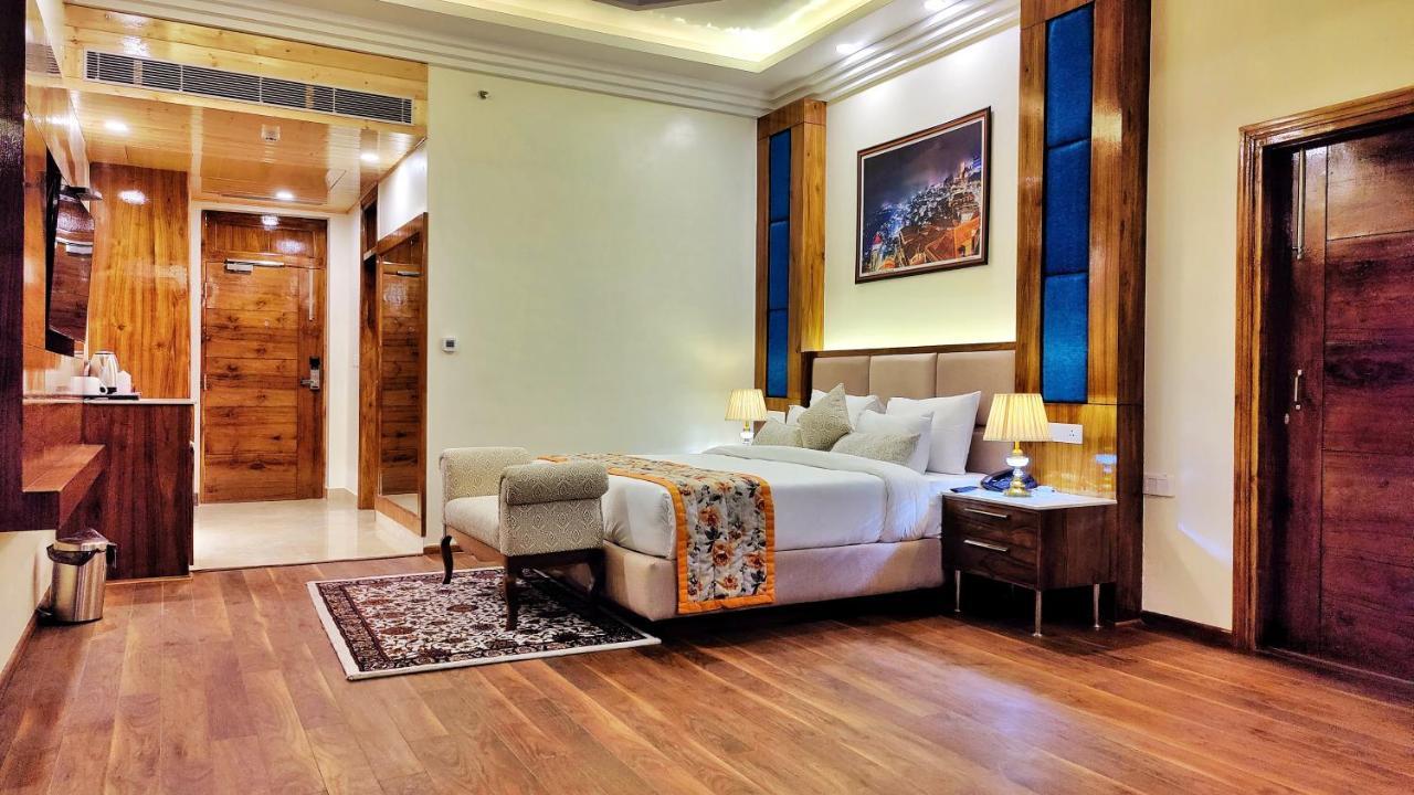Hotel Woodpark Shimla Exterior photo