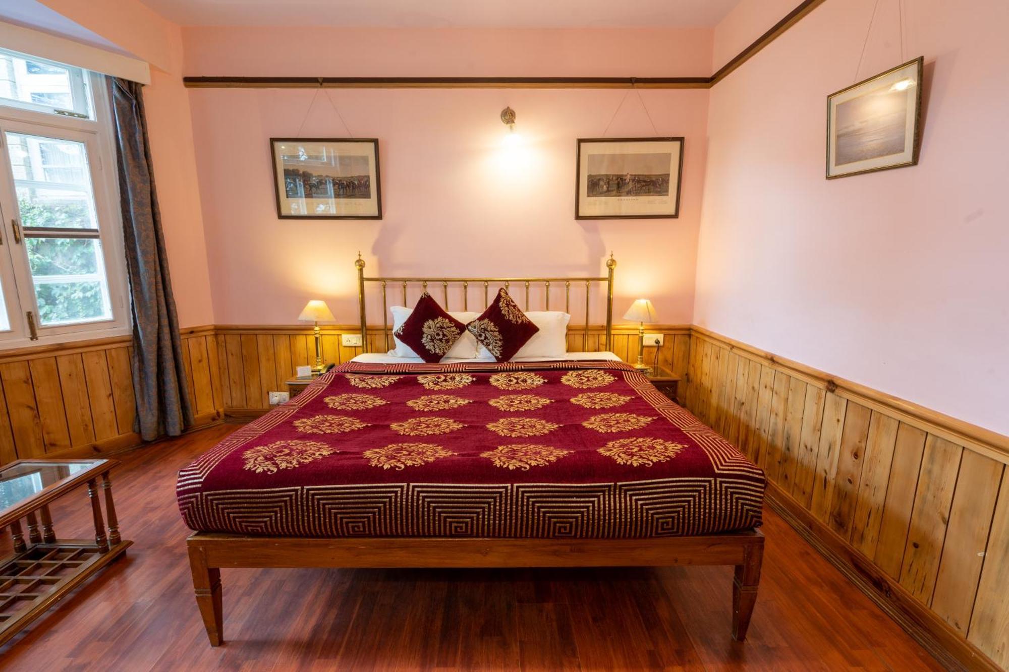 Hotel Woodpark Shimla Exterior photo