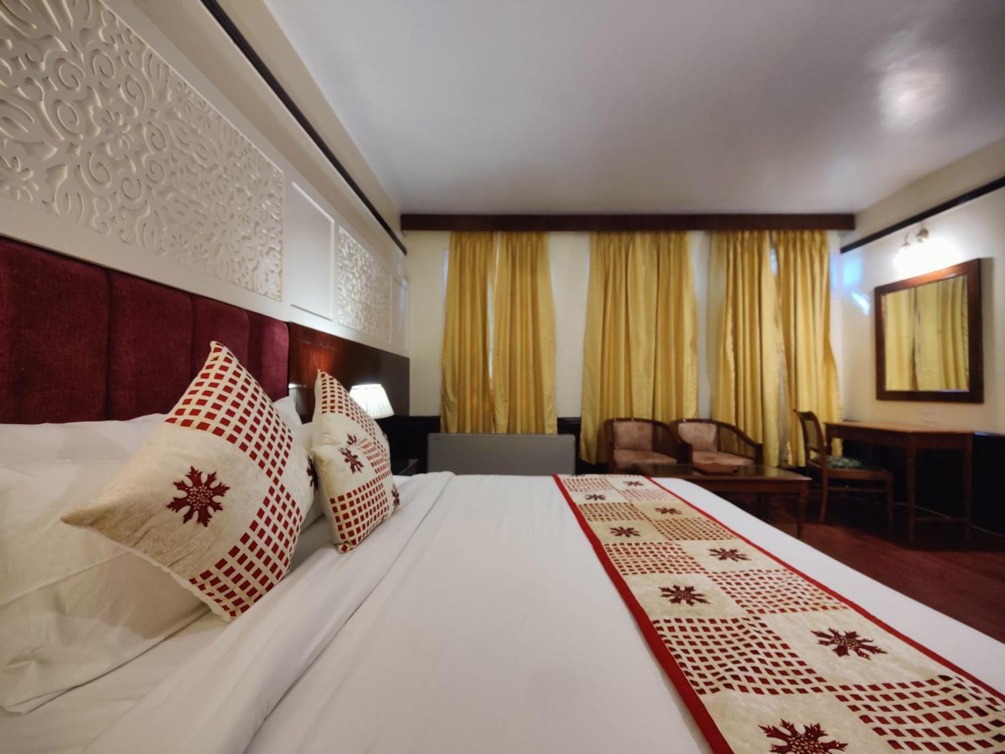 Hotel Woodpark Shimla Exterior photo