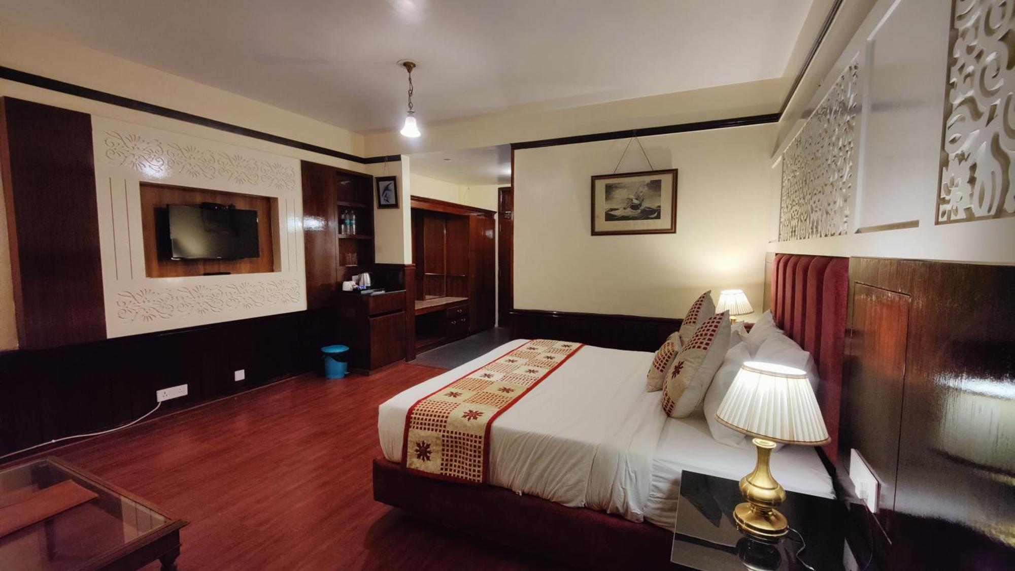 Hotel Woodpark Shimla Exterior photo
